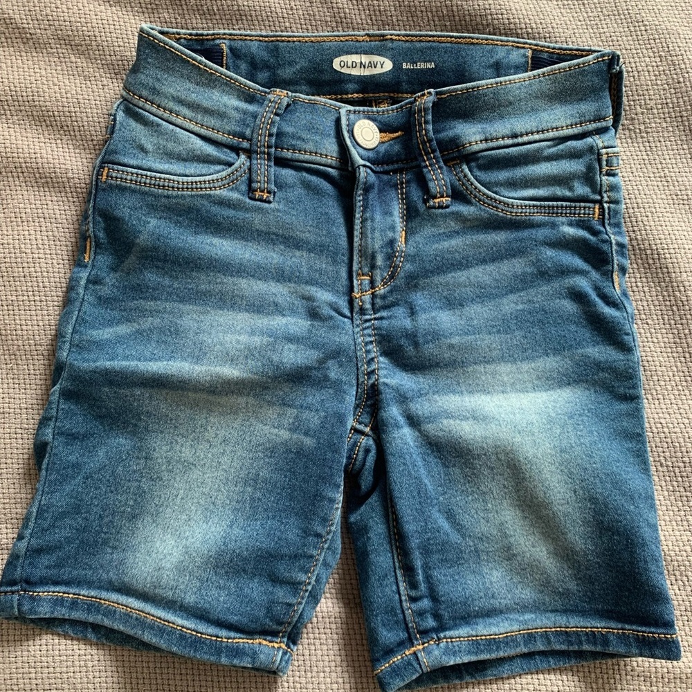 𝅺Girls Old Navy denim “ballerina” shorts sz 7